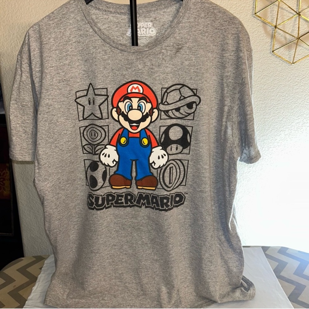 Nintendo Super Mario Gray Graphic Tee
